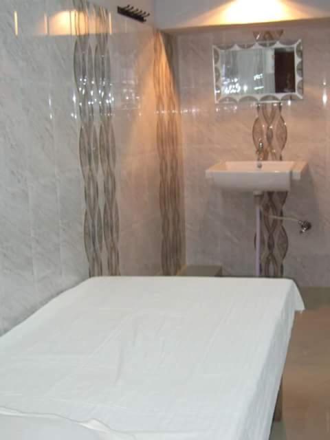 فاراناسي Tripathi Paying Guest House المظهر الخارجي الصورة